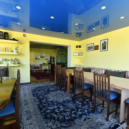 Jamilya'S B&B Guest House Karakol Bagian luar foto